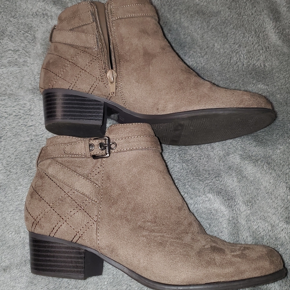 Botines - Picture 3 of 3
